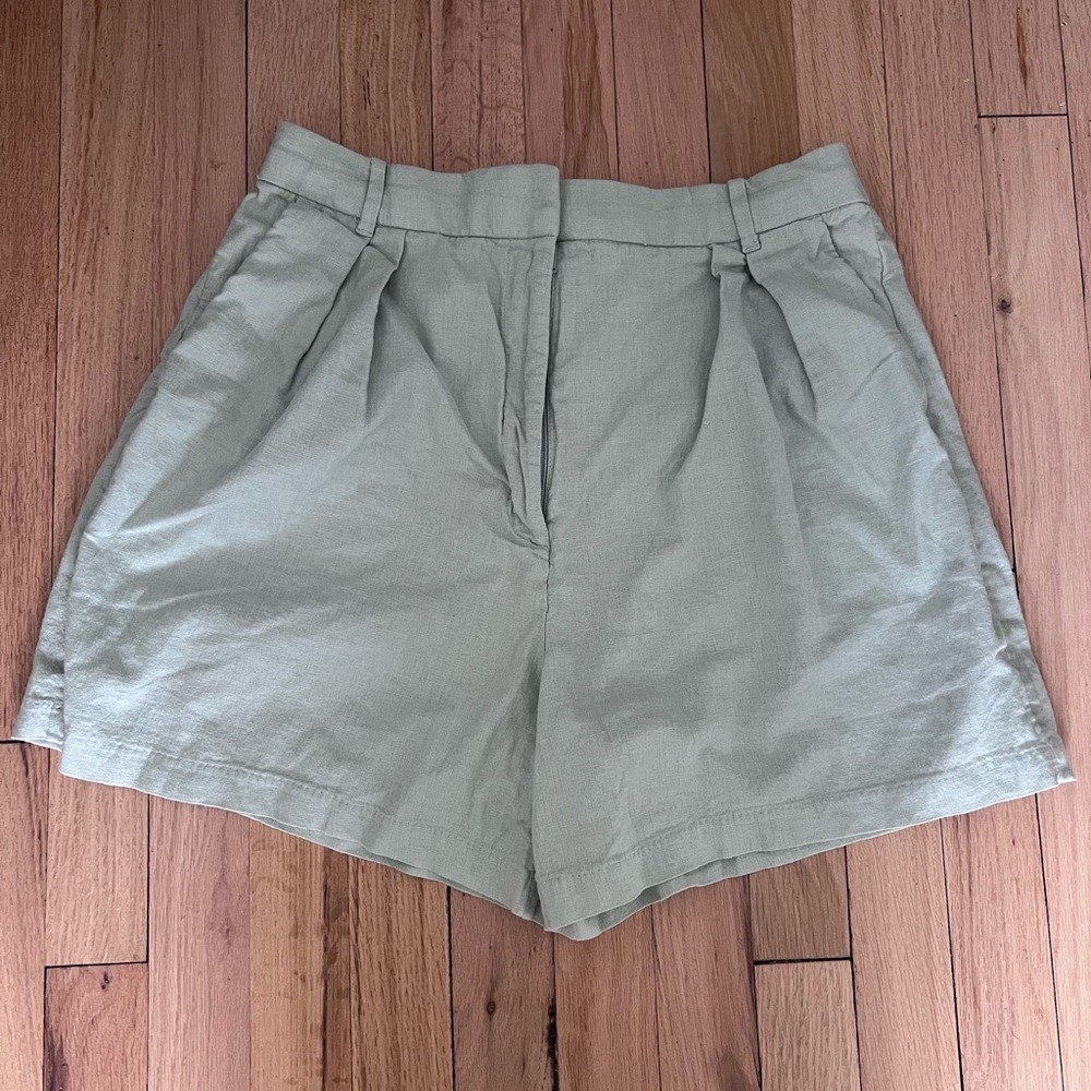 Abercrombie & Fitch Mint Green Women's Bermudas